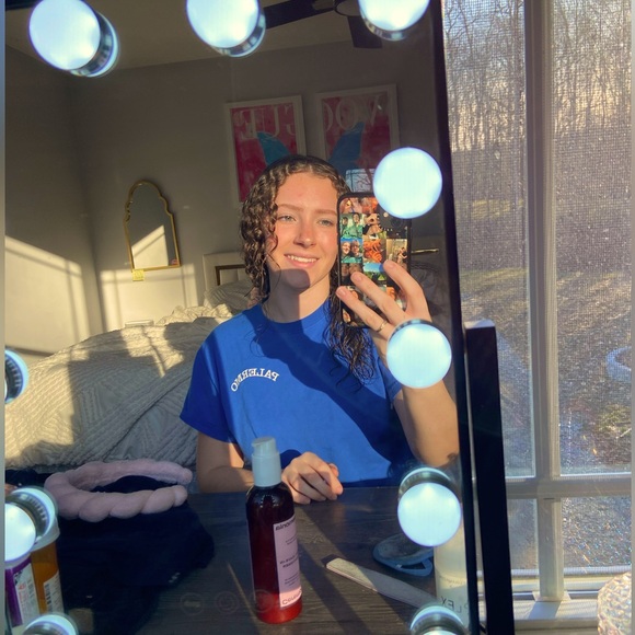 Meet your Posher, Briana - Picture 1 of 1